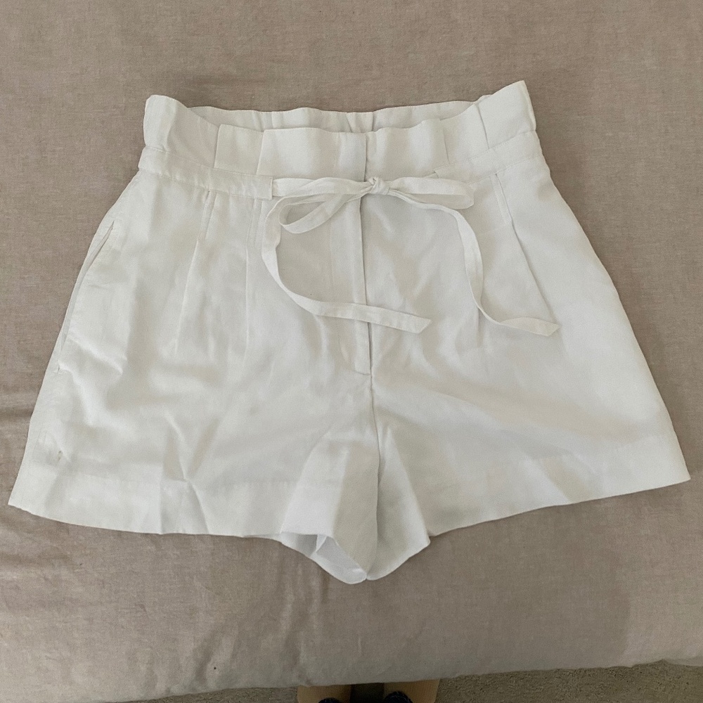 White Linen Short